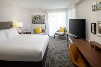 Premium Room, 1 King Bed with Twin SofaBed