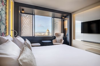 Deluxe Panorama (lounge access)