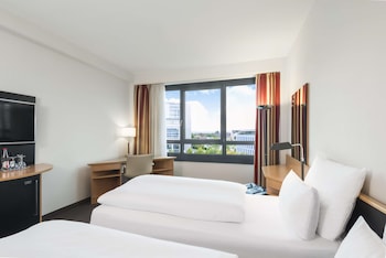 Standard Room (View)