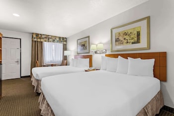 Standard Room, 2 Queen Beds, Non Smoking, Refrigerator & Microwave