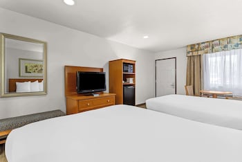Standard Room, 2 Queen Beds, Non Smoking, Refrigerator & Microwave