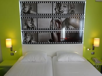 Standard Room, 2 Twin Beds