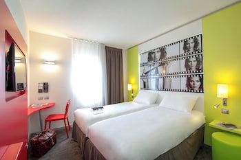 Standard Room, 2 Twin Beds