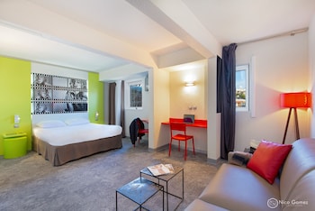 Standard Suite, Multiple Beds