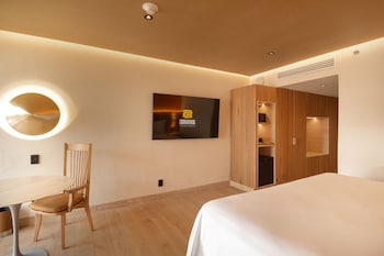 Camino Real Club Superior King Garden View