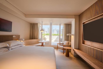Room, 1 Queen Bed, City View (View)