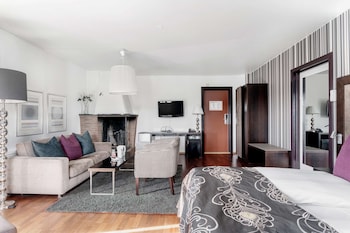 Junior Suite, 1 King Bed, Non Smoking