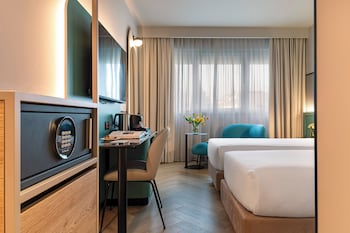 Prestige Twin Room
