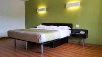 Deluxe Room, 1 King Bed, Accessible, Non Smoking