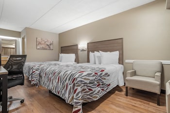 Deluxe Room, 2 Double Beds (Smoke Free)