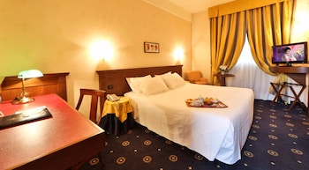 Superior Room, 1 Queen Bed, Non Smoking