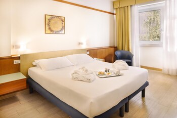 Classic Room, 1 Queen Bed, Non Smoking
