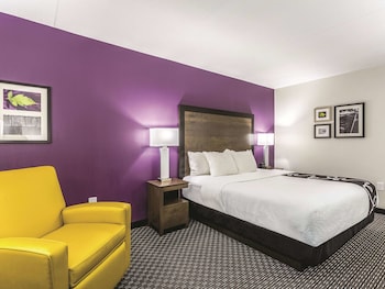 Deluxe Room, 1 King Bed, Non Smoking