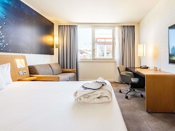 Executive Room, 1 Double Bed with Sofa bed