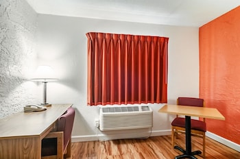 Deluxe Room, 2 Queen Beds, Non Smoking