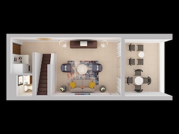 2 BEDROOM BI-LEVEL SUITE- 1KNG/2DBL BEDS
