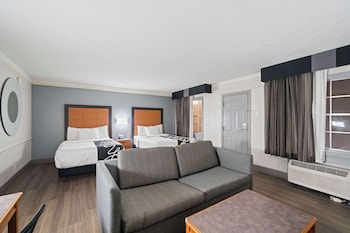 Deluxe Suite, 2 Double Beds, Non Smoking