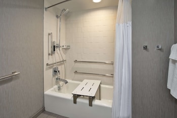 Suite, 1 King Bed, Accessible, Bathtub