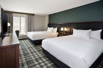 Room, 2 Queen Beds, River View
