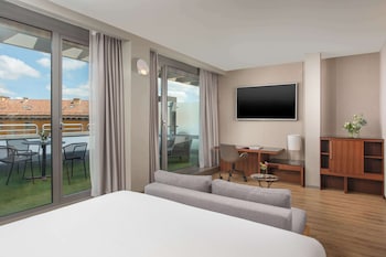 Junior Suite, Terrace (Extra Bed 2 adults + 1 child)