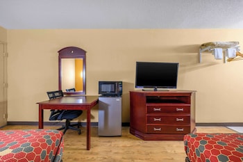 Standard Room, 2 Queen Beds, Smoking
