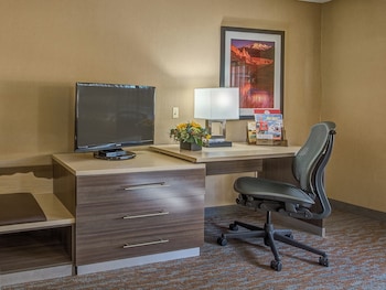 Family Suite, Multiple Beds, Non Smoking, Balcony