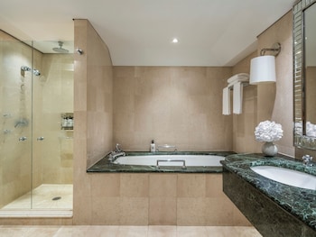 One-Bedroom Suite City