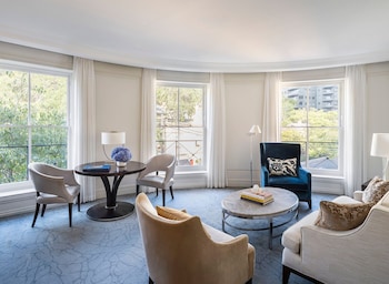 One-Bedroom Suite City