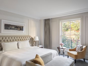One-Bedroom Suite City