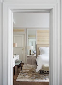 Suite (The Observatory)