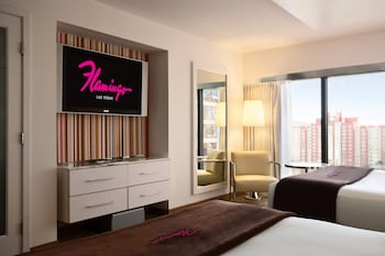 Go Room, 2 Queen Beds, Non Smoking, Strip View