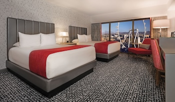Flamingo Room, 2 Queen Beds, Non Smoking, High Roller View