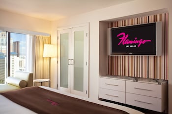 Go Room, 1 King Bed, Non Smoking, High Roller View