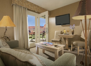 One Bedroom King Suite