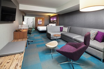 Suite, 1 King Bed