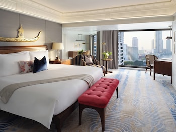 Authors' Suite King