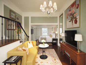 Chao Phraya room King