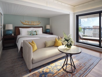 Junior Suite, 1 King Bed, Terrace