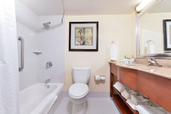 Suite, 2 Queen Beds (Additional Living Area)