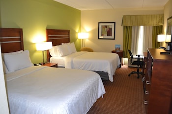 Suite, 2 Queen Beds (Additional Living Area)