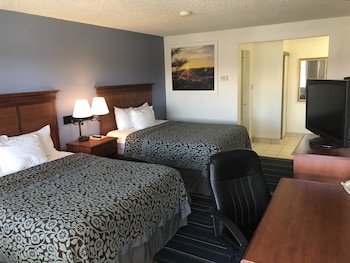 Room, 2 Queen Beds, Non Smoking