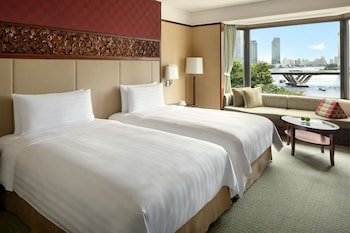 Shangri-La Wing Deluxe River View Room, 2 Twin Beds