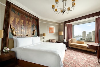Shangri-La Wing Horizon Executive Suite, 1 King Bed, River View