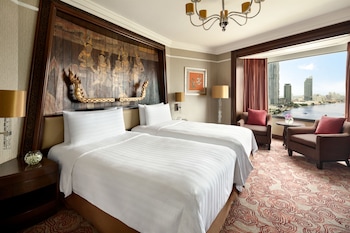 Shangri-La Wing Horizon Executive Suite, 1 King Bed, River View