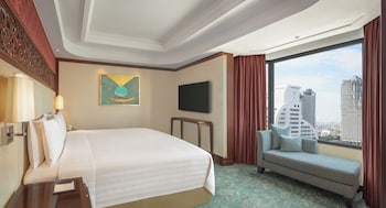 Shangri-La Wing Executive Suite, 1 King Bed, River View