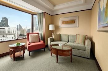 Shangri-La Wing, Premier Room, 1 King Bed