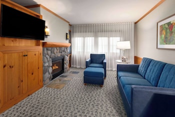 Junior Suite, 1 King Bed, Non Smoking (Water View)
