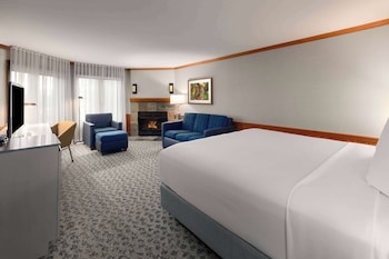 Room, 1 King Bed, Non Smoking (Water View)