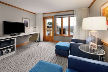 Premier Room, 1 King Bed, Non Smoking, Balcony
