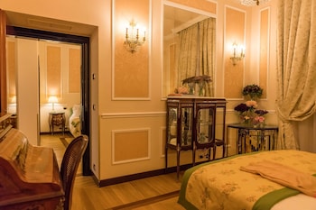 Family Room, 2 Bedrooms
